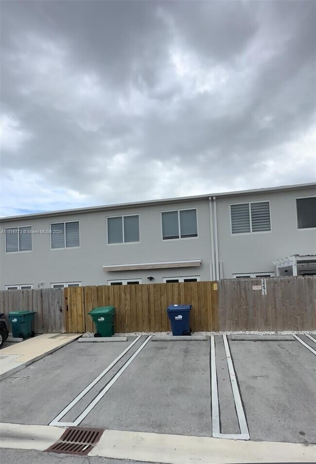 Building Photo - 14467 SW 260th St