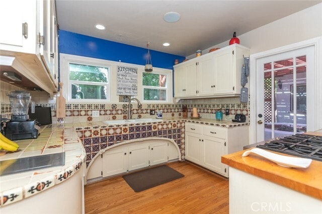 Building Photo - 971 N Citrus Dr