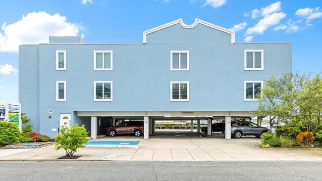 Building Photo - 1401 Ocean Ave