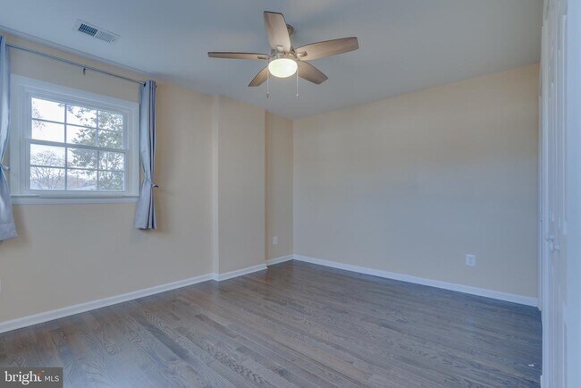 Building Photo - 1206 Riggs Ct