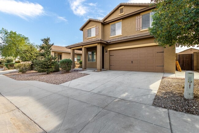 Building Photo - One Of A Kind Home For Rent In Buckeye!