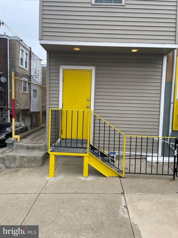 Building Photo - 5229 Westminster Ave