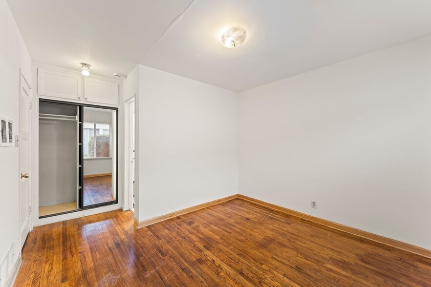 Building Photo - 12107 Washington Pl