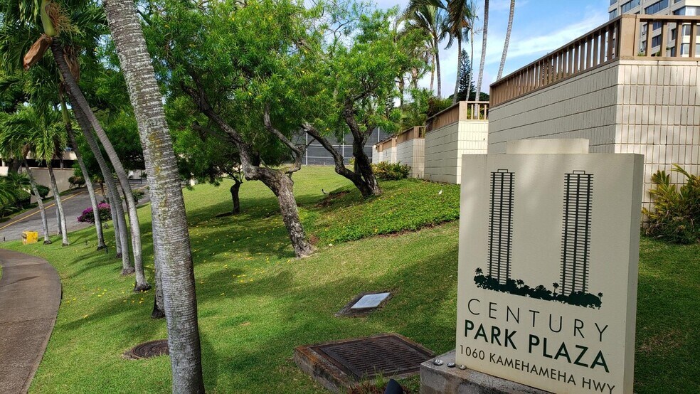 3 - 1060 Kamehameha Hwy