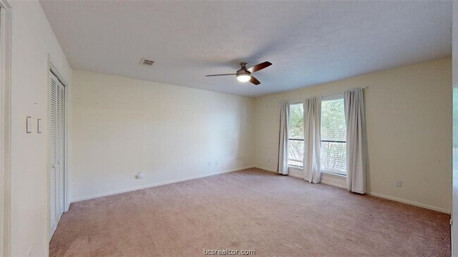 Building Photo - 3004 Gleneagles Ct