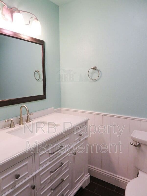 Building Photo - 3928 Hillview Ct NW