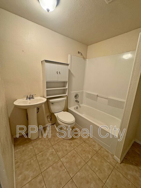 Building Photo - 1456 Gem Dr