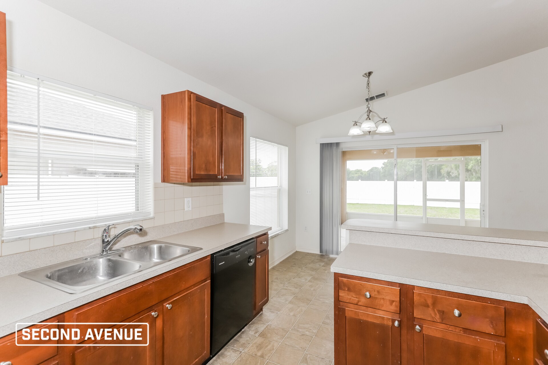 Building Photo - 8021 Princeton Manor Cir