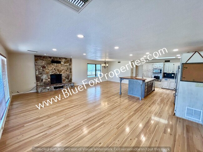 Building Photo - 4340 E Cerrada Del Charro