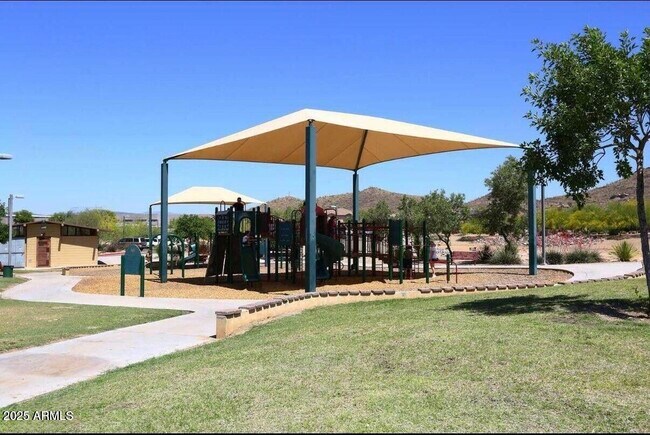 Building Photo - 34811 N 30th Dr