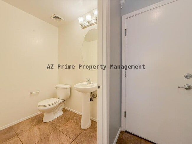 Building Photo - 6544 S Meadow Fescue Dr