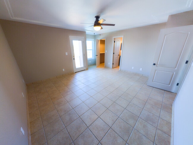 Building Photo - 1397 James Dudley Dr