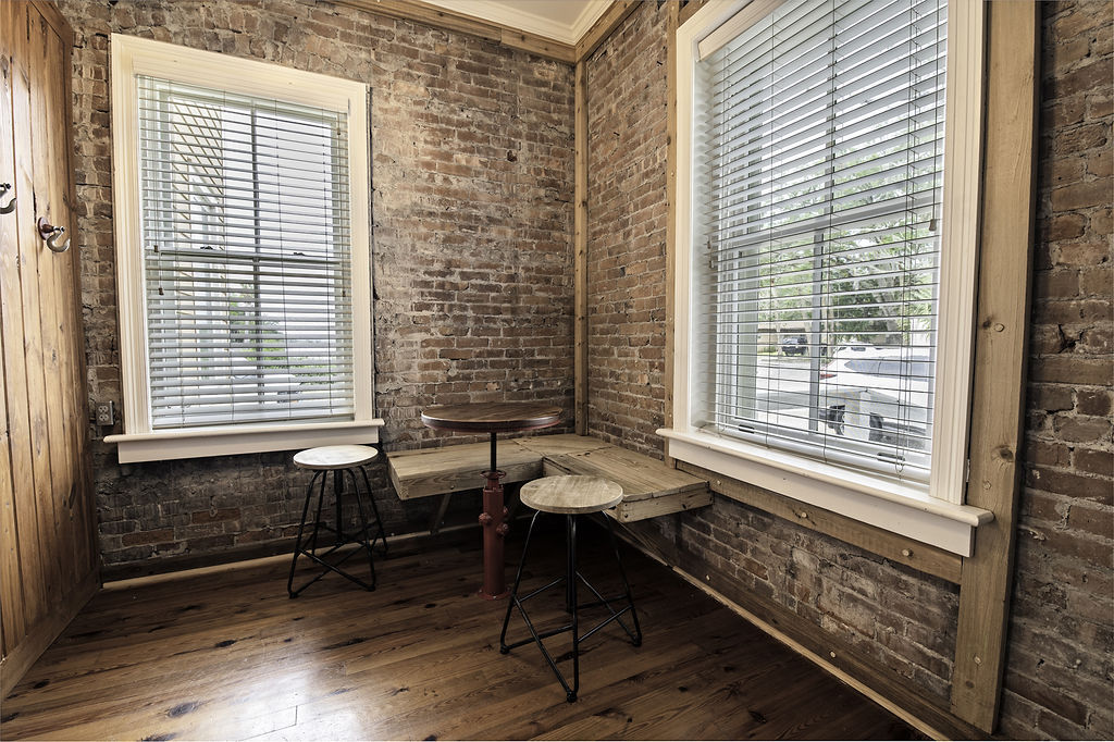 Building Photo - 172 Cordova St