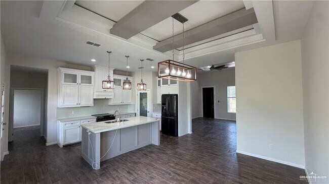 Building Photo - 19 Santa Isabel St