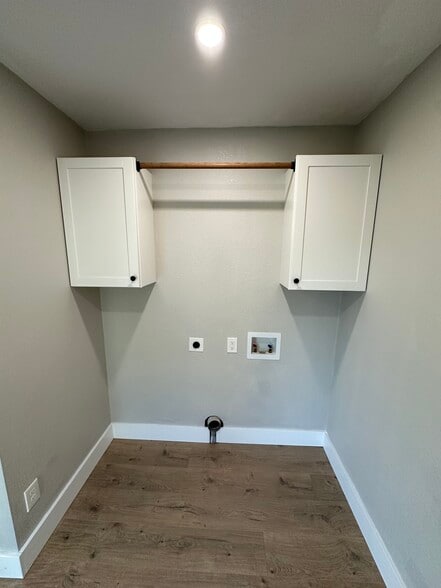 Building Photo - 2511 W Main St