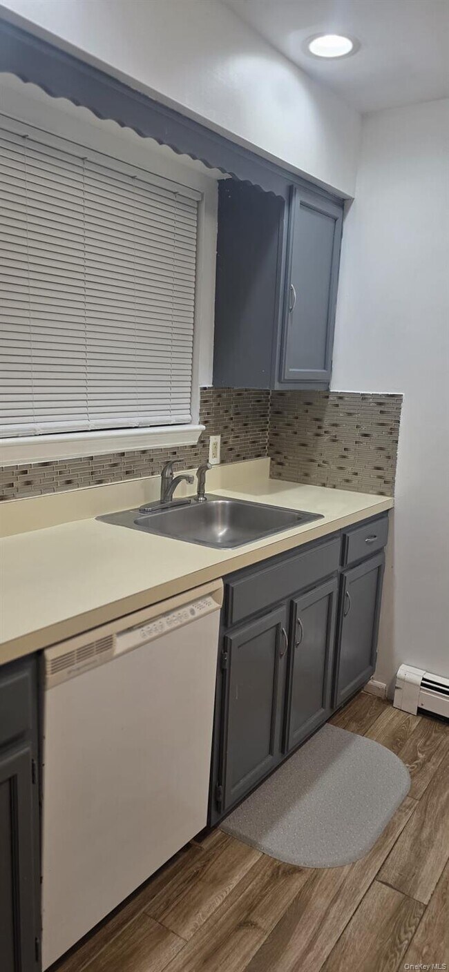 Building Photo - 29 Brittany Dr