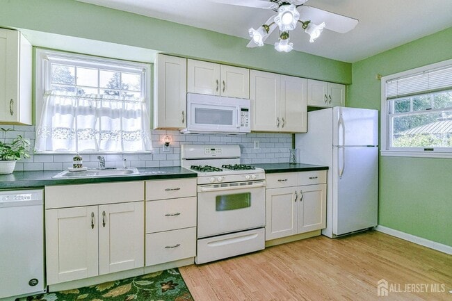 Building Photo - 111 Milltown Rd