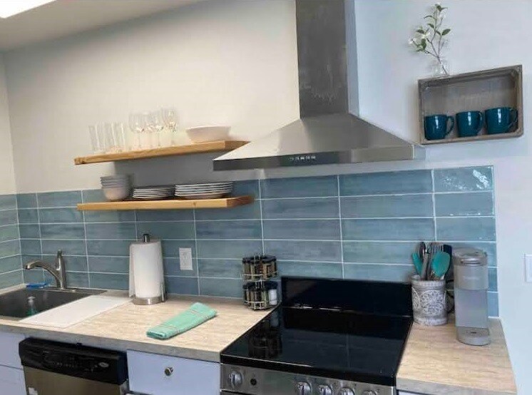 Building Photo - 2400 Washington St