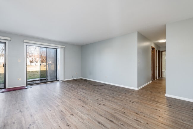 Building Photo - 966 Cumberland Ct