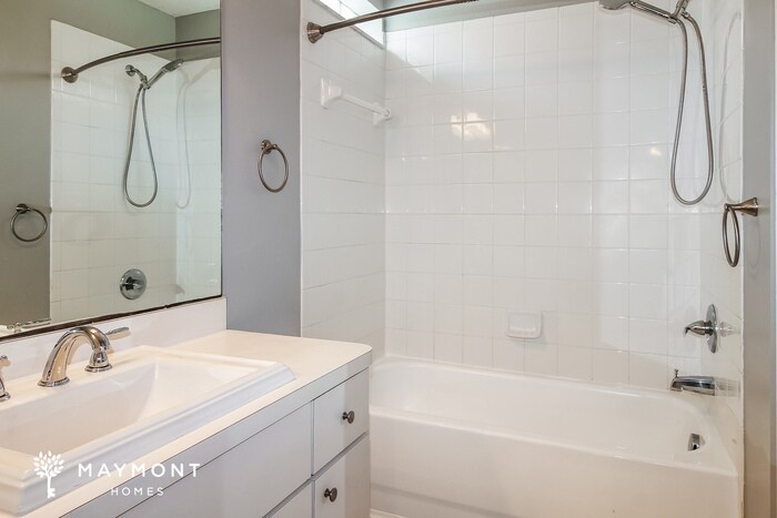 Building Photo - 8534 Hawbuck St