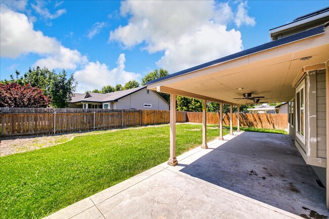 Building Photo - NW Meridian Home Close to Settler's Park