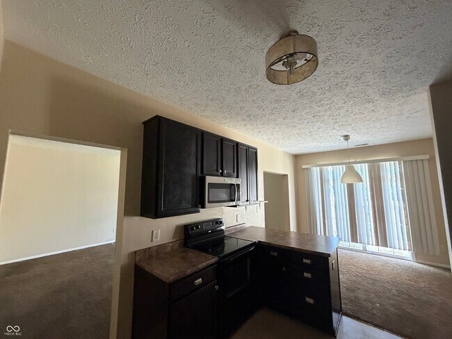 Building Photo - 2424 Boyer Ln