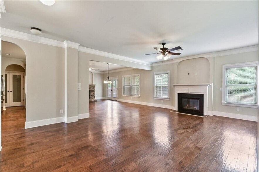 Building Photo - 4530 Fernbrook Pl