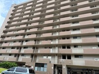 Building Photo - Luna-Liho Towers - fully renovated, washer...