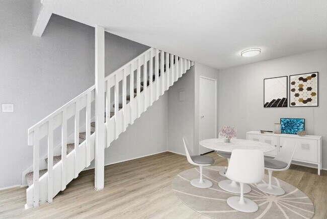 Building Photo - 5400-5600 E 84th Ter-21.5A