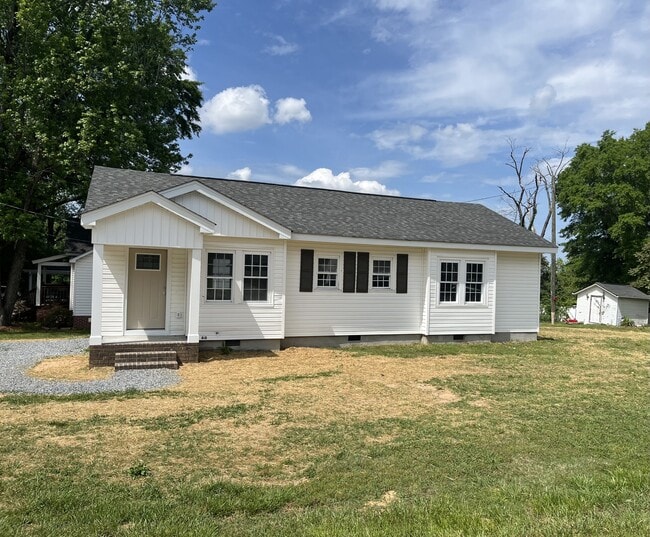 Building Photo - 60 3rd St NW