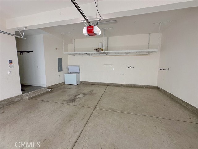 Building Photo - 178 Waypoint