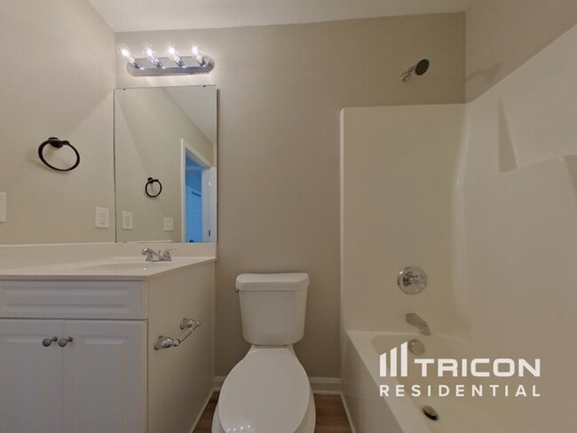 Building Photo - 931 Whistling Duck Ct