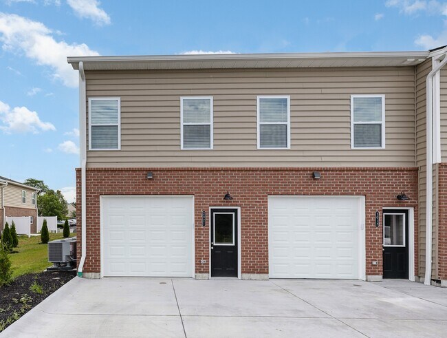 Building Photo - 2017 Terrace Ct