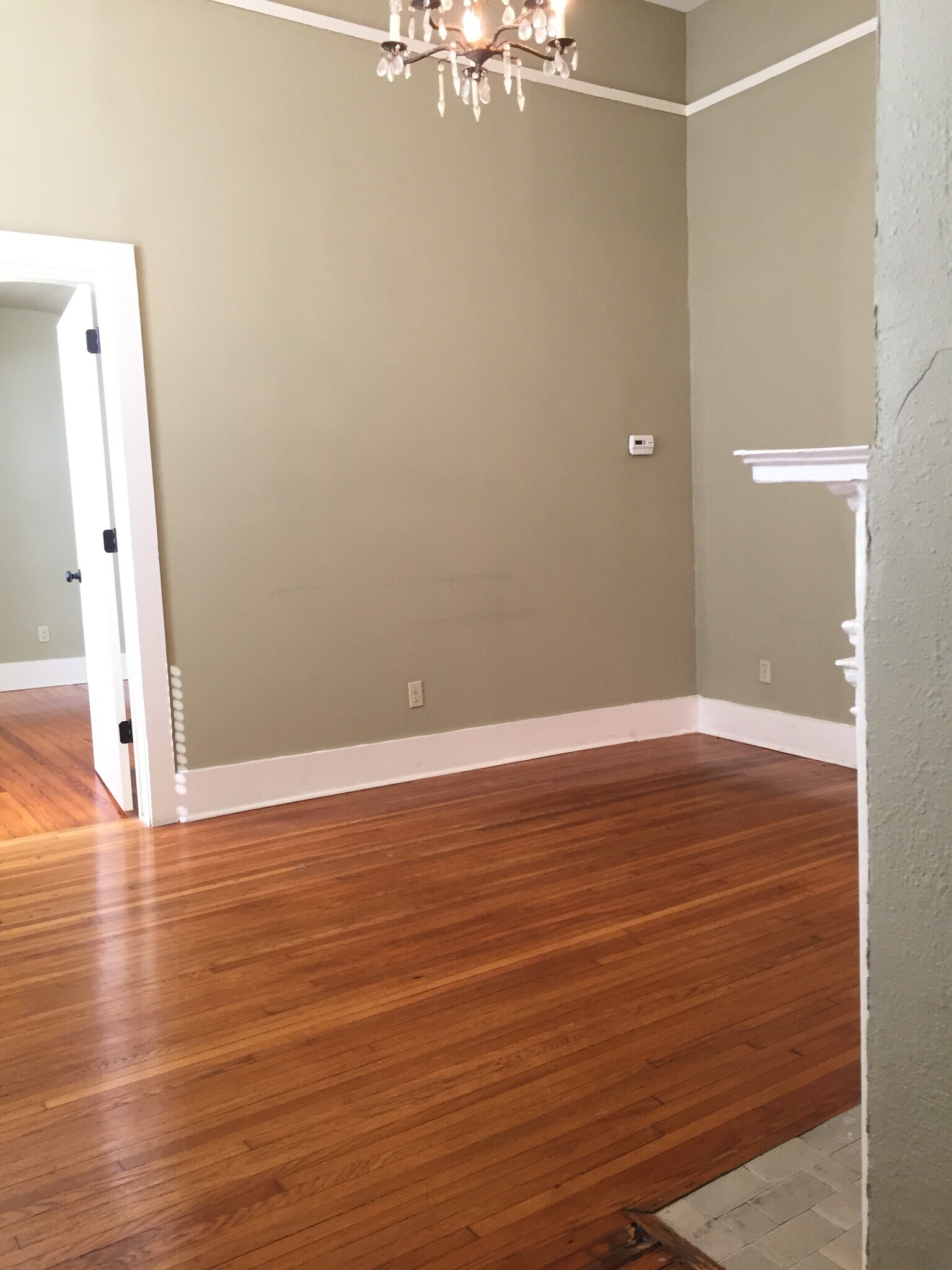 Living - 920 Scott St