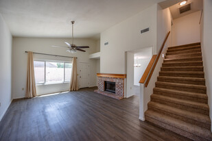 Building Photo - 1421 W Camino Ct