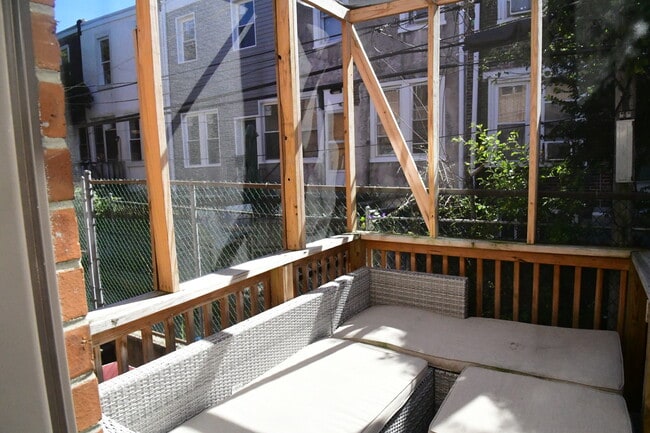 Enclosed Deck - 6256 Osage Ave
