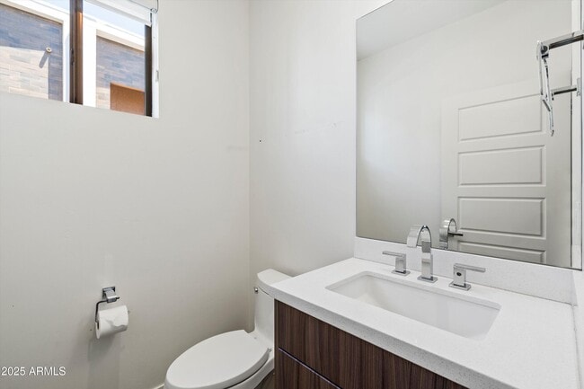 Building Photo - 3233 N 70th St