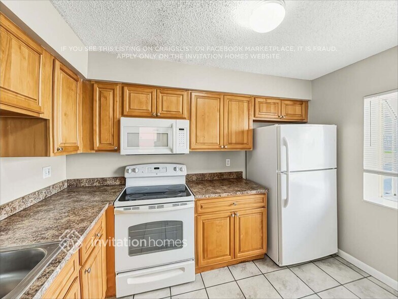 Building Photo - 9108 SW 147th Ct