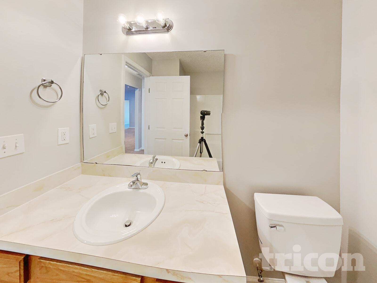 Building Photo - 4220 Lindy Trail