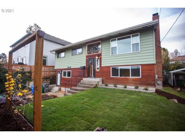 Primary Photo - 8325 SW Terwilliger Blvd