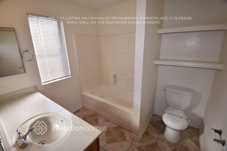 Building Photo - 4037 N 88th Ln