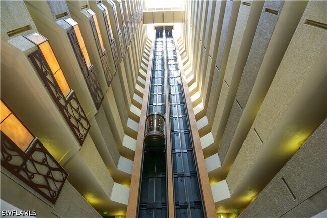 Building Photo - 4041 Gulf Shore Blvd N