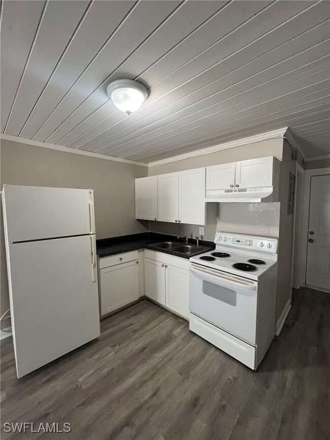 Building Photo - 2651 Lafayette St