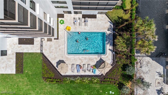 Building Photo - 9375 Gulf Shore Dr