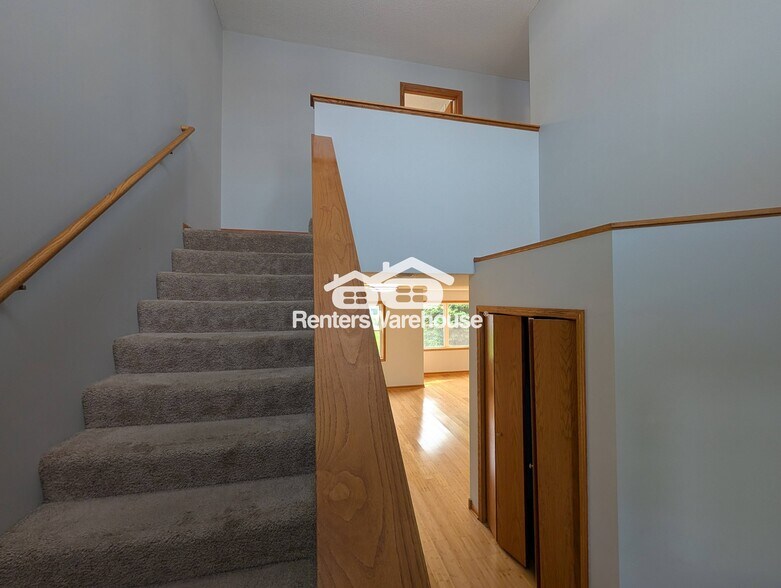 Building Photo - 10549 64th Way NE