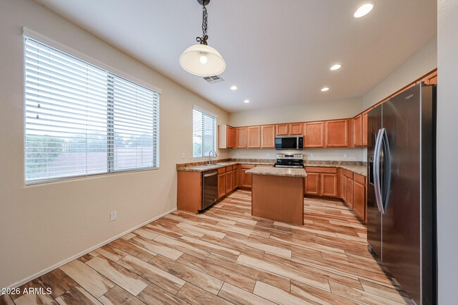 Building Photo - 9043 W Fullam St