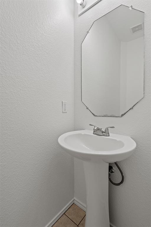 Building Photo - 9201 Brodie Ln