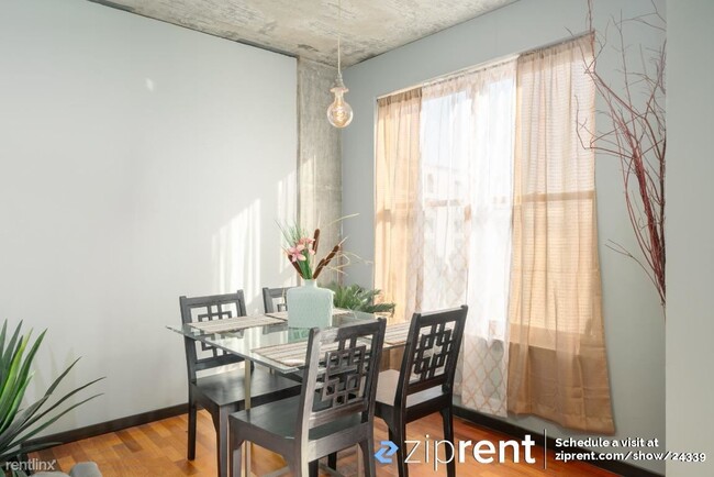 Building Photo - 1 br, 1 bath Condo - 411 Northwest Flander...