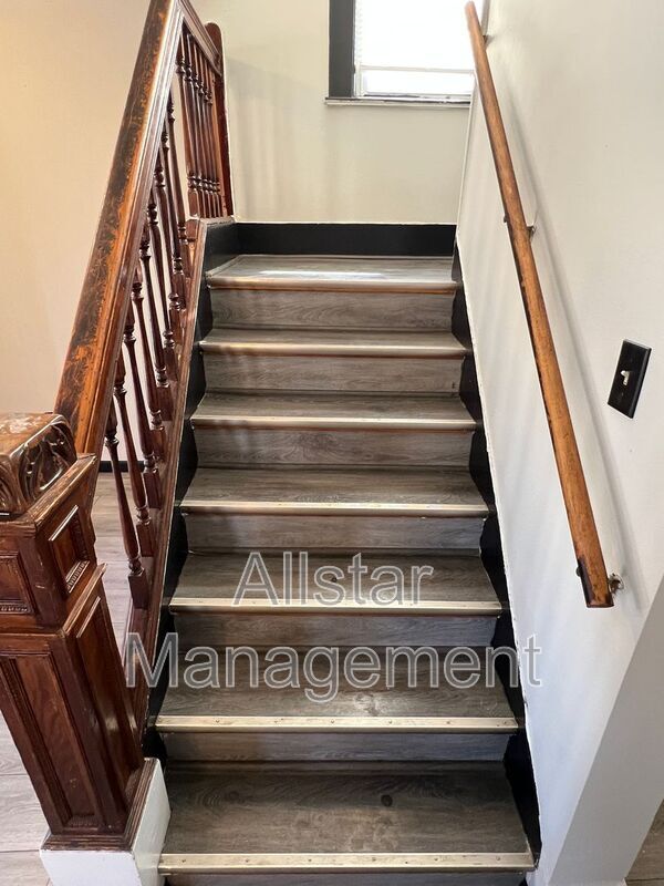 Building Photo - 3616 Independence Rd