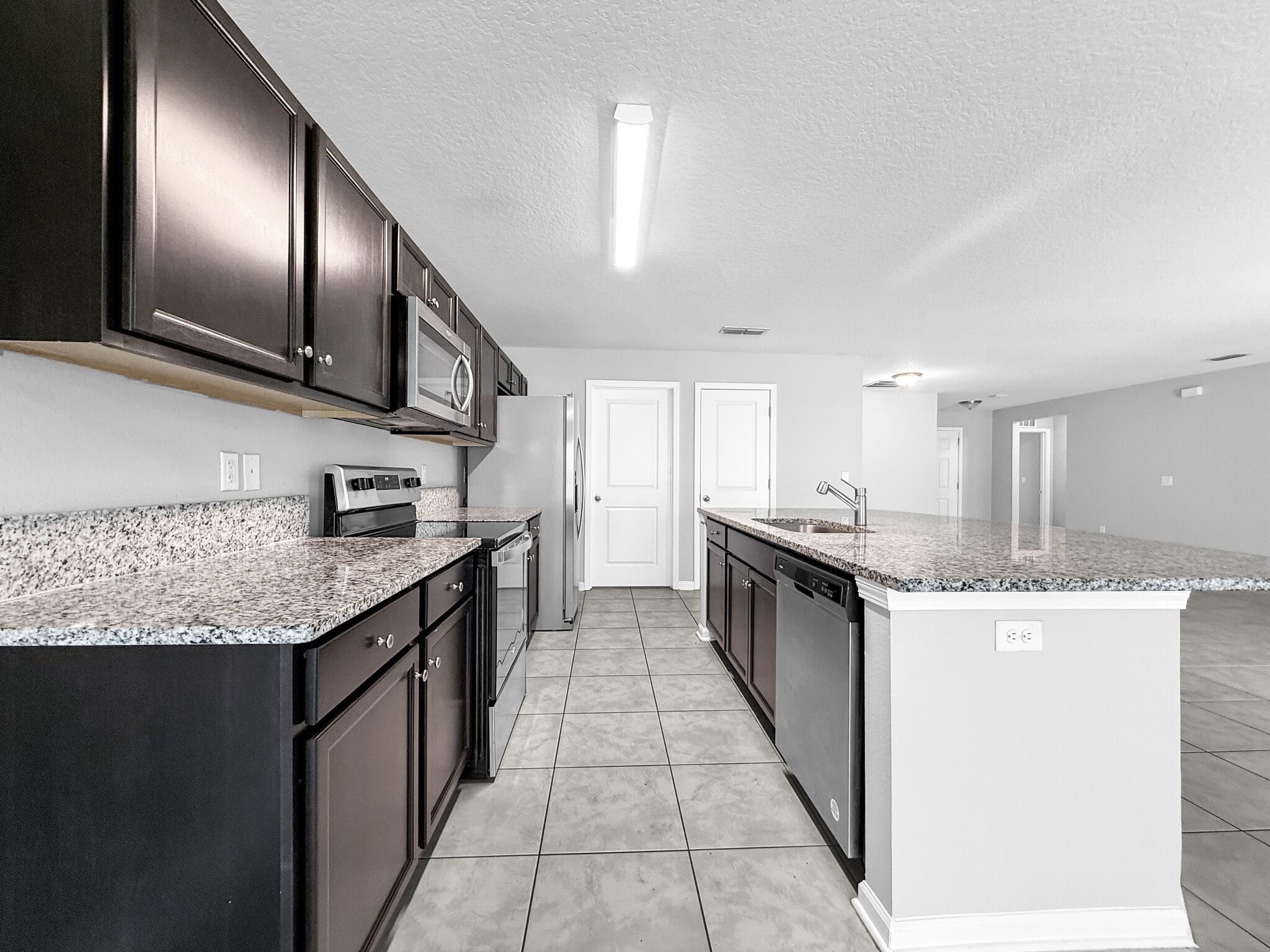 Building Photo - 9128 Open Fld Rd